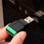 Conector USB 2.0 Tipo A Macho a Terminal de Bornera