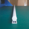Escritorio Metálico Industrial con Repisa 30 cm y Tomas Eléctricas