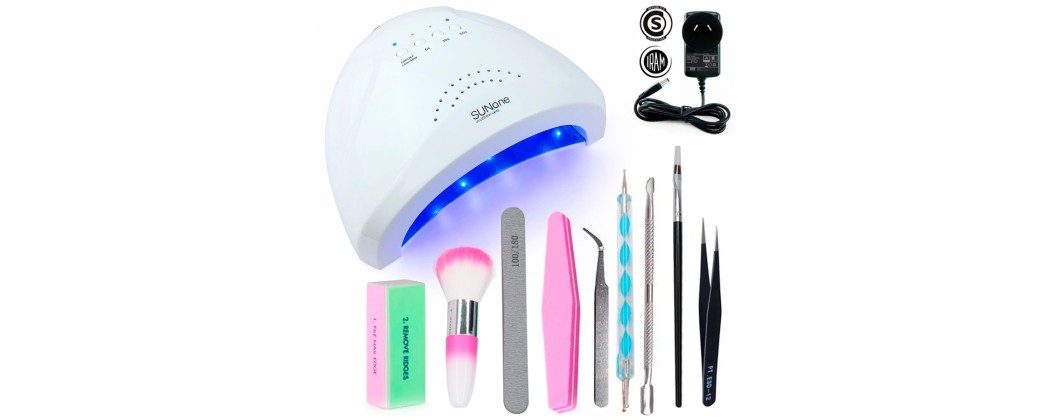 Cuida tus Uñas con Estilo y Precisión